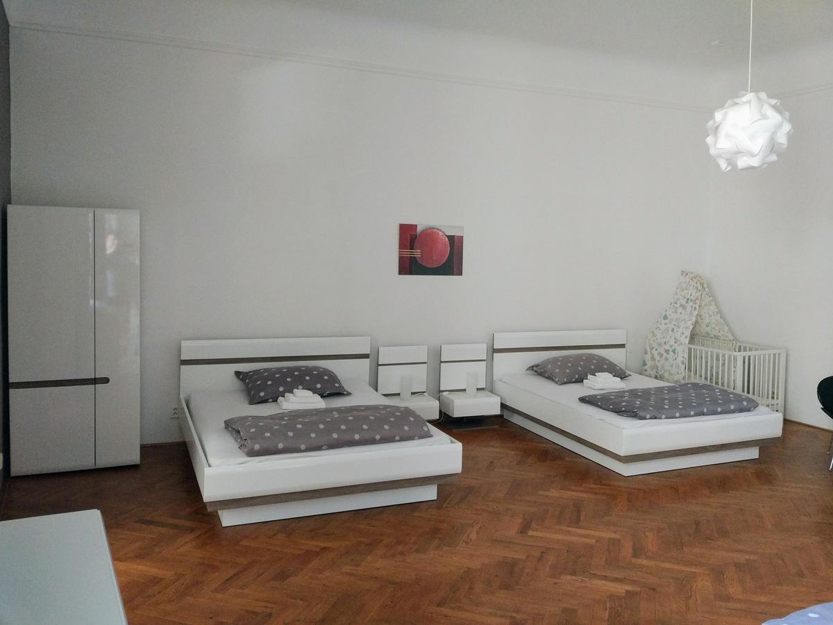 Apartments Tynska 7 Prag Eksteriør billede