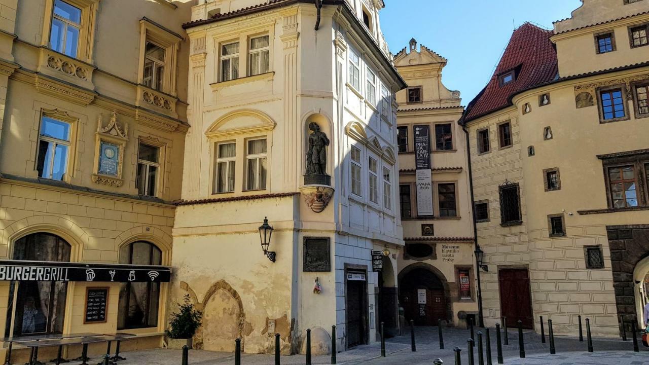 Apartments Tynska 7 Prag Eksteriør billede