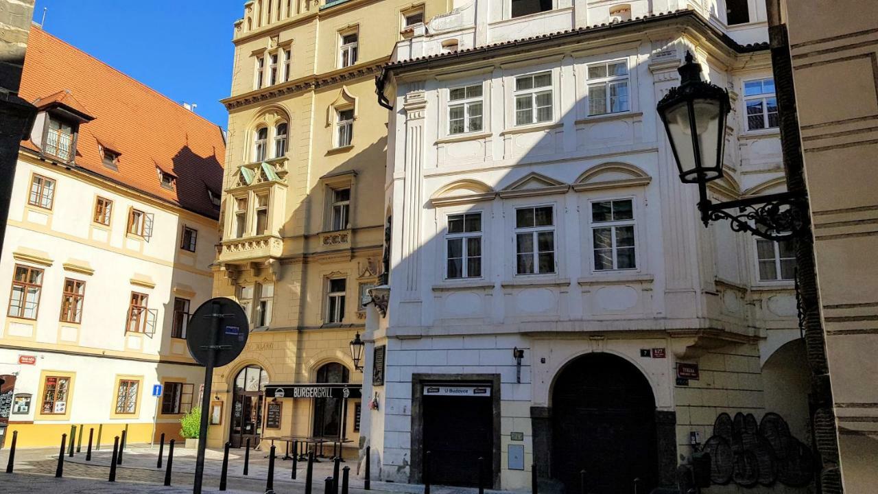 Apartments Tynska 7 Prag Eksteriør billede